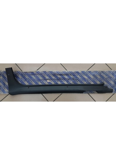Fiat Tempra Tipo Sağ Ön Kapı Eşik Çıtası Plastiği 92518423