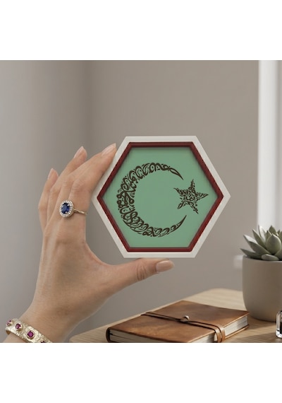 Kelime-i Tevhid Yazılı Ay Yıldız Tasarımlı Minik Dekoratif Obje, Manevi Değeri Yüksek Hediye 10x10cm