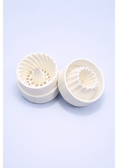 Baharat Öğütücü Grinder - 3d Baskı, Mıknatıslı Kapaklı Beyaz
