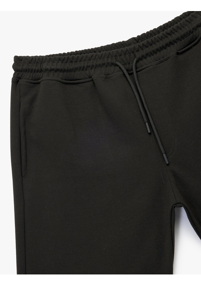 Koton Beli Bağcıklı Cep Detaylı Kısa Spor Şort Siyah 6wam40096nk Siyah