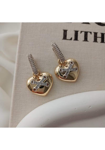 Lente Aksesuar Mix Renk Taşlı X Detaylı Kalp Küpe - Gold Gümüş Kaplama Işıltılı Kalp Küpe Çok Renkli