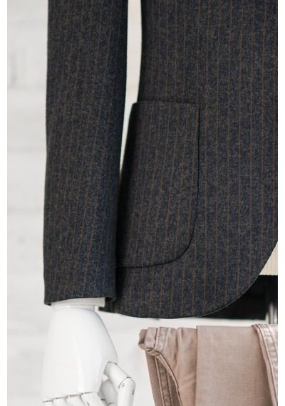 Akçaylar Slimfit Torba Cep Çizgili Mono Yaka Astarsız Çift Yırtmaç Likralı Kışlık Erkek Tek Ceket Antrasit Akçaylar Slimfit Torba Cep Çizgili Mono Yaka Astarsız Çift Yırtmaç Likralı Kışlık Erkek Tek Ceket Antrasit