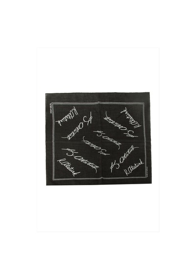 Zenviac456 Atatürk İmzalı Desenli Bandana 50 50 Zenviac45678