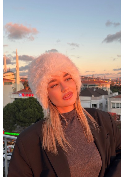 Mollycrush Elit Rus Slav Tarzı Suni Kürklü İçi Deri Peluş Tüylü Kadın Kalpak Şapka Beyaz