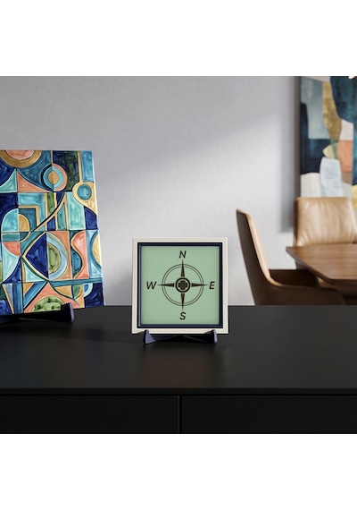 Pusula Motifli Modern Dekoratif Obje, Çalışma Masanıza Yön Katan Zarif Tasarım 10x10 Cm