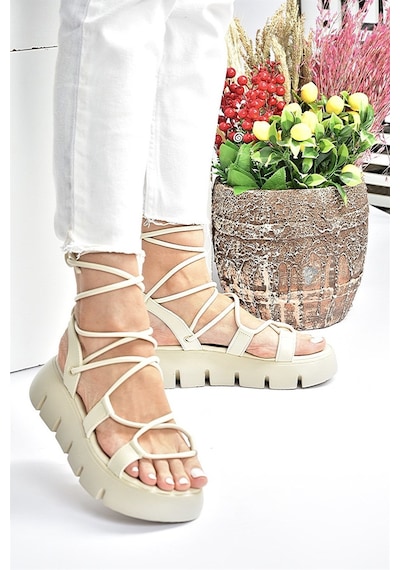 Fox Shoes Bej Kalın Tabanlı Bilekten Bağlamalı Kadın Sandalet M267083009 Bej