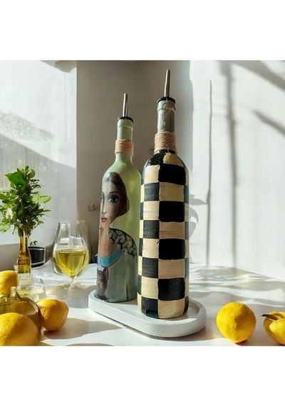 Kadın Desenli Ve Kareli 750 Ml Zeytinyağı Sıvıyağ Şişesi Yağdanlı