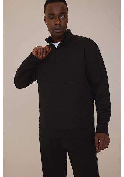 DeFactoFit Standart Fit Dik Yaka Fermuarlı Skuba Dalgıç Kumaş Sporcu Sweatshirt D7305AX25SPBK81