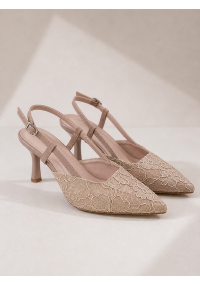 Lebibe Shoes Lısa Kadın Pudra Sivri Burun 7 Cm Topuklu Çiçek Dantel Desenli Rugan Slingback Ayakkabı Lebibe Shoes Lısa Kadın Pudra Sivri Burun 7 Cm Topuklu Çiçek Dantel Desenli Rugan Slingback Ayakkabı