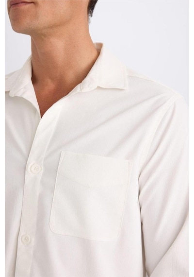 DeFacto Regular Fit Polo Yaka Basic Düz Gofre Uzun Kollu Beyaz Gömlek D8713AX25SPWT32 DeFacto Regular Fit Polo Yaka Basic Düz Gofre Uzun Kollu Beyaz Gömlek D8713AX25SPWT32