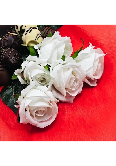 Nin Chocolate Sevgiliye Beyaz Çiçek Çikolata Demeti