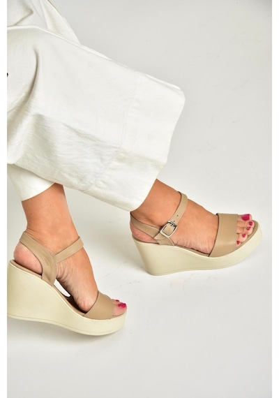 Fox Shoes U555250203 Bej Hakiki Deri Dolgu Topuklu Kadın Ayakkabı Bej-hakiki Deri