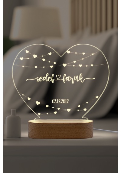 Çiftler İçin Minik Kalp Motifli Kişiye Özel Ledli Gece Lambası Masif Ahşap Tabanlı Usb Kablolu Pleksiglass Led Gece Lambası Çiftler İçin Minik Kalp Motifli Kişiye Özel Ledli Gece Lambası Masif Ahşap Tabanlı Usb Kablolu Pleksiglass Led Gece Lambası