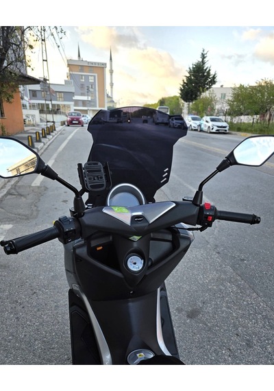 Motocam Volta Revolt Rsx4 Ön Cam 2022-2026 Model 65cm Siyah Renkli 4mm Orta Boylu