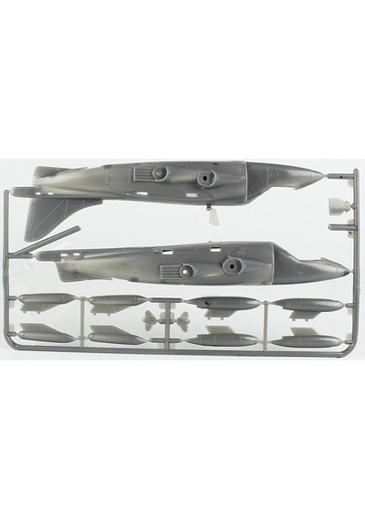 Mistercraft D101 1/72 Harrier Frs.1 50. Yıl 800 Nas Savaş Uçağı Plastik Model Kiti-56308