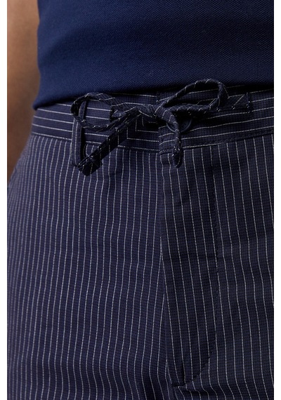 Lacoste Men's Slim Fit Navy Bermuda Shorts Erkek Dar Kesim Pamuk Bermuda Şort Lacivert