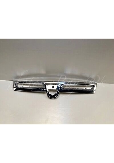 Dacia Duster 2010 Yılında Çıkan Kasa Ön Panjur Nikelajı Büyük Oem No:620780003r