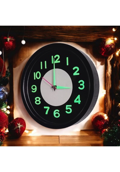 Fosforlu Kabartma Rakam Küçük Çocuk Odası Siyah Duvar Saati Çap 22 Cm Siyah