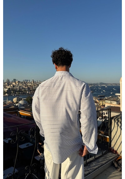 Flaw Atelier Flaw Atelıer Yatay Çizgili Oversize Gömlek Lacivert-26478 Lacivert Flaw Atelier Flaw Atelıer Yatay Çizgili Oversize Gömlek Lacivert-26478 Lacivert