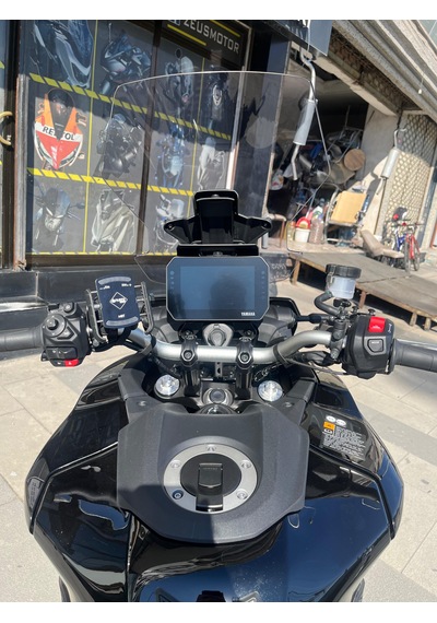 2025-26 Yamaha Tracer 9 / Gt Ön Cam Açık Füme 54cm 4mm Zeus Acik Füme