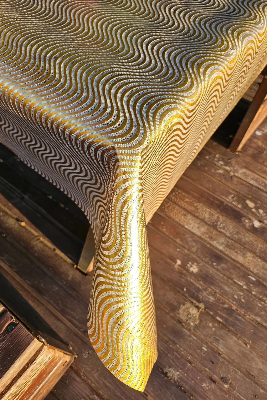 Hasır Desen Paralel Şeffaf Pvc Masa Örtüsü Silinebilir Muşamba Sofra Bezi Lüx Hasır Su Geçirmez. Gold