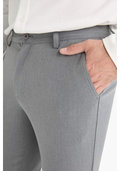 Defacto Tailored Fit Düz Paça Her Yöne Esneyen Yumuşak Tuşe Cepli Pantolon C7508AX25AU Gri