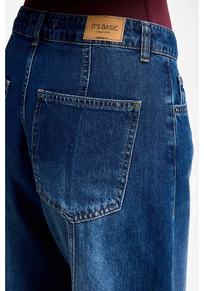 Itsbasic Kadın Koyu Mavi Renk 2w5-5 Elephant Leg Fit Bol Kesim Paça Detaylı Denim Jean Itsbasic Kadın Koyu Mavi Renk 2w5-5 Elephant Leg Fit Bol Kesim Paça Detaylı Denim Jean