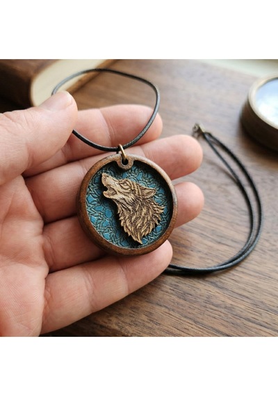 Göktürk Börü Huş Ahşap Kolye El Yapımı Kurt Motifli Unisex Takı, 4cm Mavi
