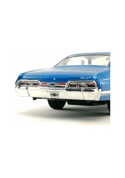 Kinsmart 1967 Chevrolet İmpala 1:34 Diecast Model Araba