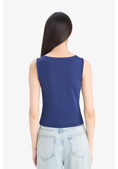 DeFacto Slim Fit Dar Kesim Basic Düz Kare Yaka Atlet C2622AX25SPNV42