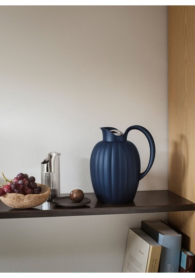 Georg Jensen Bernadotte Vakumlu Şişe, 800 Ml, Paslanmaz Çelik, Kaburgalı Tasarım Termoslar Lacivert