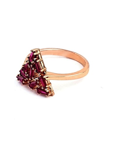 Pembe Baget Zirkon Taşlı 925Ayar Gümüş Rose Üçgen Yüzük 13