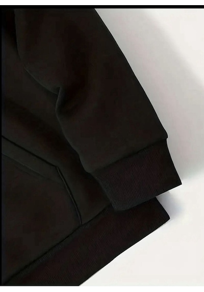 Medinenur Paris Dikey Kapüşonlu Cepli Sweatshirt Siyah
