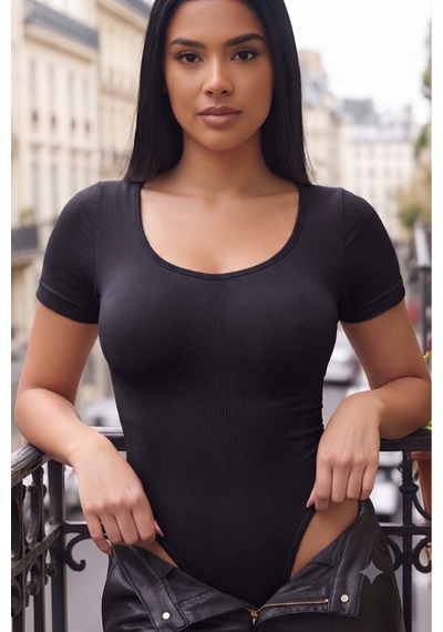 Mistirik Mortek Model Seamless Örme Kumaşlı Zıbın Kısa Kollu Body Alttan Çıtçıtlı Siyah Renk