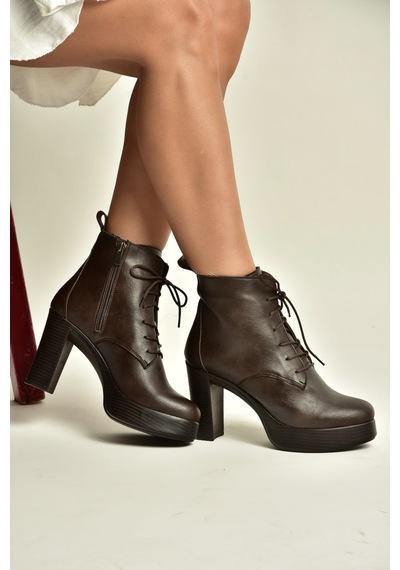 Fox Shoes Z996251309 Kahverengi Kalın Platform Topuklu Kadın Bot