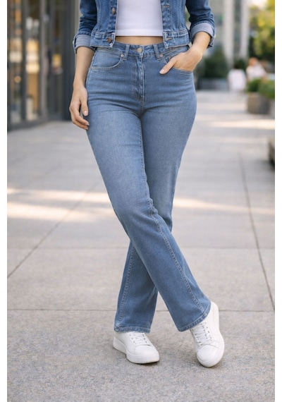 Cedy Denim Kadın Boru Paça Yüksek Bel Regular Fit Likralı Pantolon Açık Mavi Cedy Denim Kadın Boru Paça Yüksek Bel Regular Fit Likralı Pantolon Açık Mavi