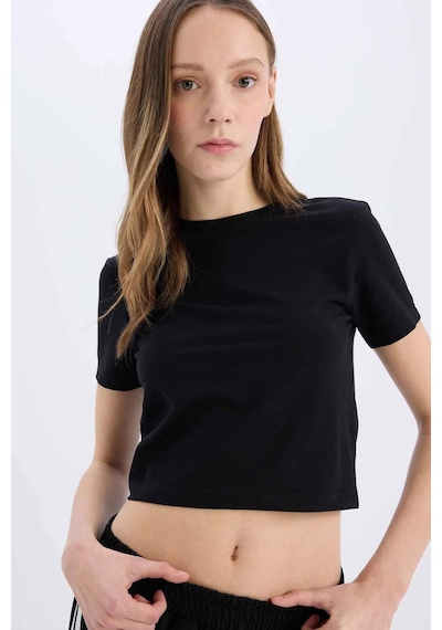 DeFacto Coool Fitted Bisiklet Yaka Basic Düz Kısa Kollu Tişört Z8790AZ25SMBK81 DeFacto Coool Fitted Bisiklet Yaka Basic Düz Kısa Kollu Tişört Z8790AZ25SMBK81