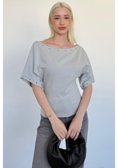 Madmext Boyalı Gri Off Shoulder Metal Detaylı Kadın Bluz Mg2671