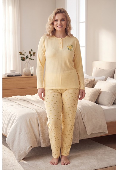 Seboteks Şardonlu İnterlok Kumaş Yakası Düğmeli Kışlık Büyük Beden Kadın Pijama Takımı 2700 Sarı Seboteks Şardonlu İnterlok Kumaş Yakası Düğmeli Kışlık Büyük Beden Kadın Pijama Takımı 2700 Sarı
