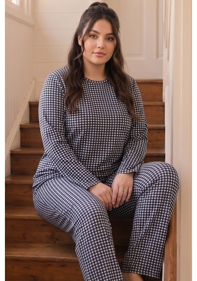 Siyah İnci Desenli Termal Kumaşlı Ultra Soft Yumuşak Büyük Beden Battal Boy Örme Pijama Takımı 26226709 Lacivert Siyah İnci Desenli Termal Kumaşlı Ultra Soft Yumuşak Büyük Beden Battal Boy Örme Pijama Takımı 26226709 Lacivert