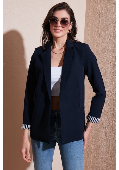 Lela Standart Fit Mono Yaka Desenli Astar Detaylı Blazer Bayan Ceket 6524003 Lacivert Lela Standart Fit Mono Yaka Desenli Astar Detaylı Blazer Bayan Ceket 6524003 Lacivert