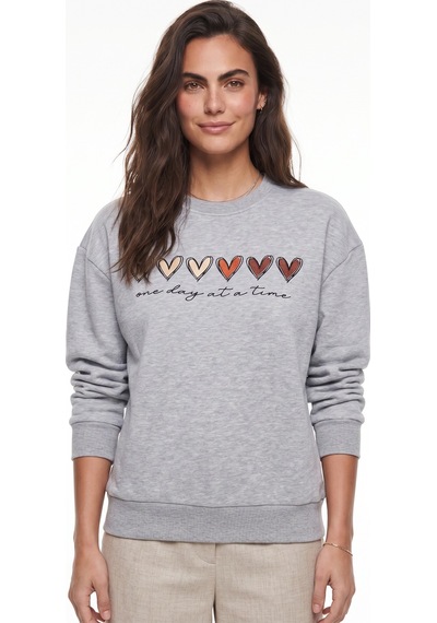 Onloox Kadın Gri Melanj Gri Melanj Pamuklu Üç İplik Şardonlu Kalp Baskılı Bisiklet Yaka Sweatshirt