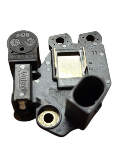 593873 Bmw, Mercedes Bss Uçlu Soketli Valeo Alternatör Konjektörü