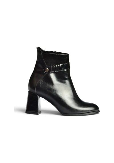 Fox Shoes Z260549660 Siyah Rustik Kalın Topuklu Kadın Bot