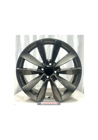 4 100 17 7.5 Et35 Ch67.1 Gunmetal Lugano