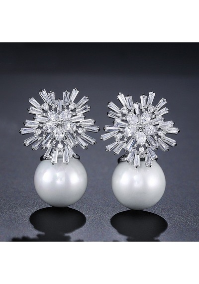 Monemel Kristal Taşlı İnci Detaylı Kristal Küpe Altın Kaplama E0353 Gümüş - Rodyum