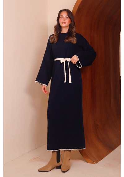 Balenbi Kadın Maxi Boy Bisiklet Yaka Kolları Çoban Dikişli Kuşaklı Tesettür Triko Elbise 8525 Lacivert Balenbi Kadın Maxi Boy Bisiklet Yaka Kolları Çoban Dikişli Kuşaklı Tesettür Triko Elbise 8525 Lacivert
