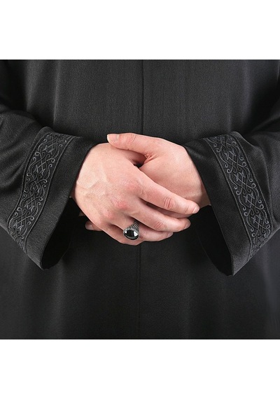 Lüks Mihrab İmam Cübbesi Siyah Sadece Kol Ve Yakada Nakışlı Çok Renkli