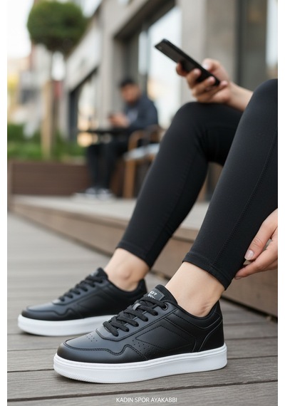 Enoch Unisex Siyah Suni Deri Spor Ayakkabı Beyaz Düz Tabanlı Ve Perfore Detaylı Günlük Casual Sneaker Siyah Beyaz Enoch Unisex Siyah Suni Deri Spor Ayakkabı Beyaz Düz Tabanlı Ve Perfore Detaylı Günlük Casual Sneaker Siyah Beyaz