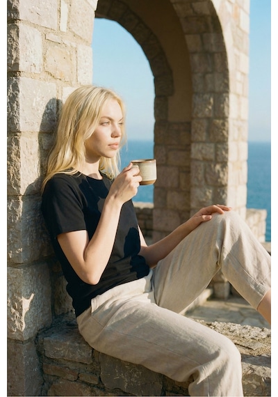 Mero Life Kadın % 100 Pamuk Basic Rahat Kalıp Likralı Yumuşak Dokulu Bisiklet Yaka Tişört - Siyah Mero Life Kadın % 100 Pamuk Basic Rahat Kalıp Likralı Yumuşak Dokulu Bisiklet Yaka Tişört - Siyah